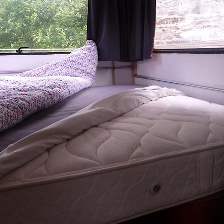 Bretagne Chambre D'Hotes Suite 53M2 Et Caravane Vintage Avec Cuisine Et Salle De Bains Privees Brittany B&B 53M2 Suite And Vintage Caravan Glamping With Private Kitchen And Bathroom Pleumeur-Gautier Екстер'єр фото