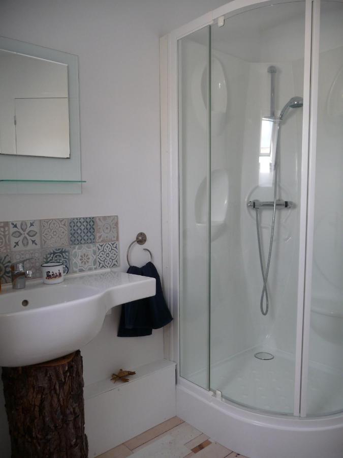 Bretagne Chambre D'Hotes Suite 53M2 Et Caravane Vintage Avec Cuisine Et Salle De Bains Privees Brittany B&B 53M2 Suite And Vintage Caravan Glamping With Private Kitchen And Bathroom Pleumeur-Gautier Екстер'єр фото